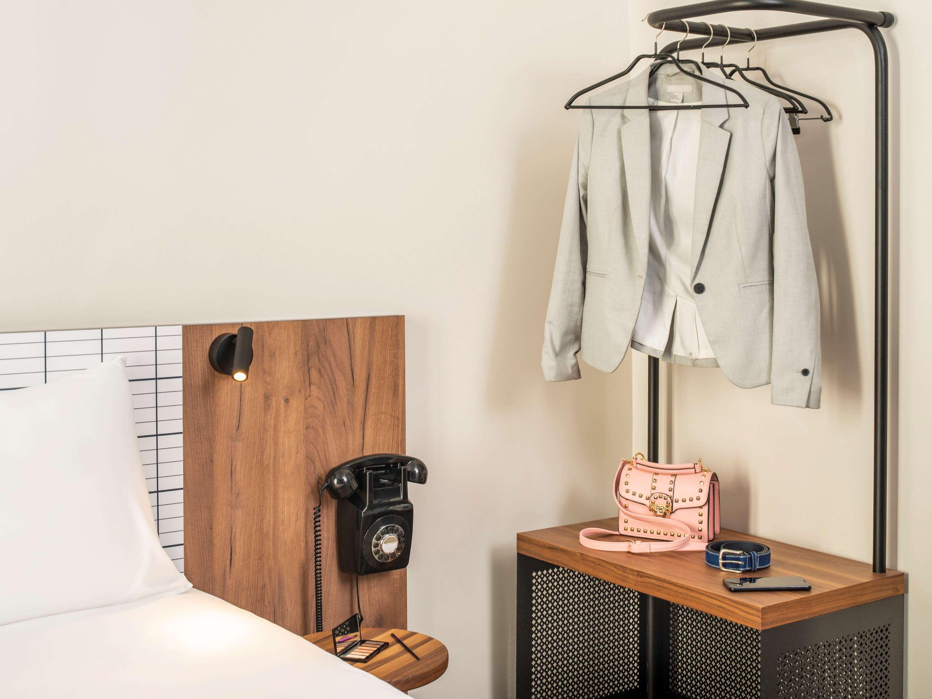 Ibis Styles Hotel Paris Gare De Lyon Bastille Exterior foto