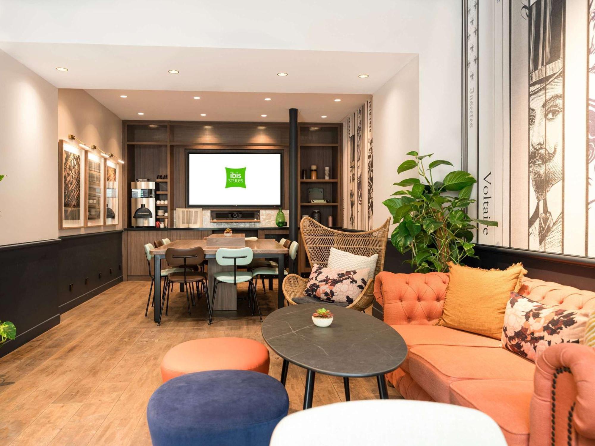Ibis Styles Hotel Paris Gare De Lyon Bastille Exterior foto