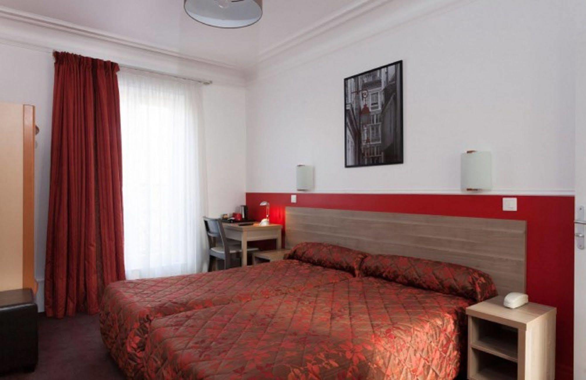Ibis Styles Hotel Paris Gare De Lyon Bastille Exterior foto